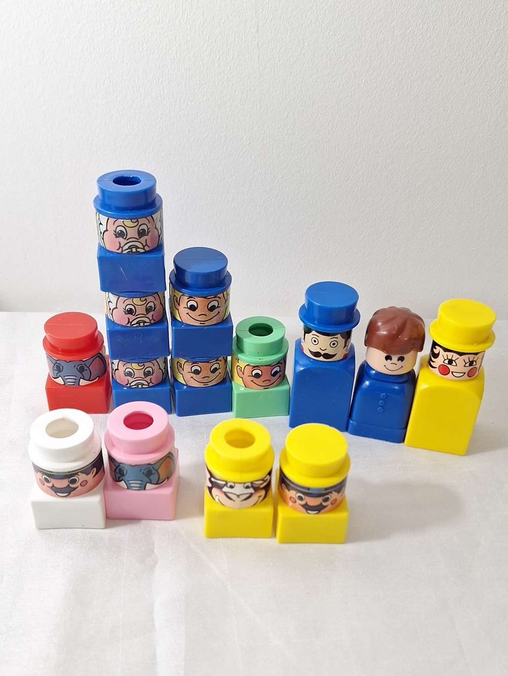 MEGA BLOKS People